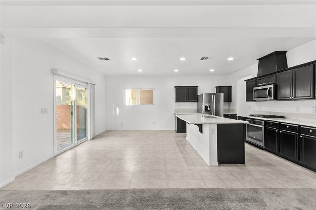 7732 Pyrenees Park Drive, Las Vegas, NV 89113
