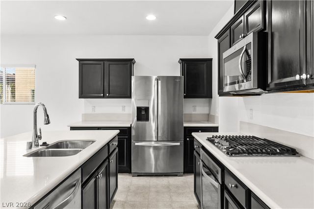 7732 Pyrenees Park Drive, Las Vegas, NV 89113