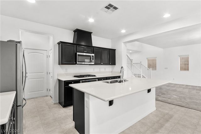 7732 Pyrenees Park Drive, Las Vegas, NV 89113