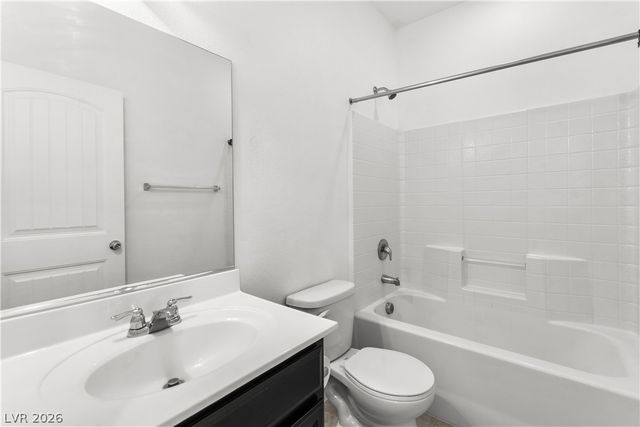 7732 Pyrenees Park Drive, Las Vegas, NV 89113