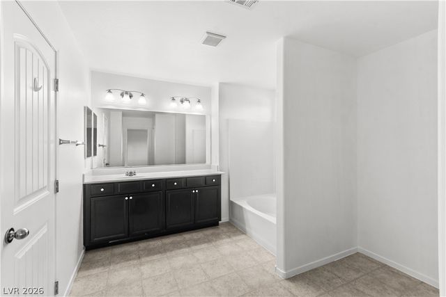 7732 Pyrenees Park Drive, Las Vegas, NV 89113