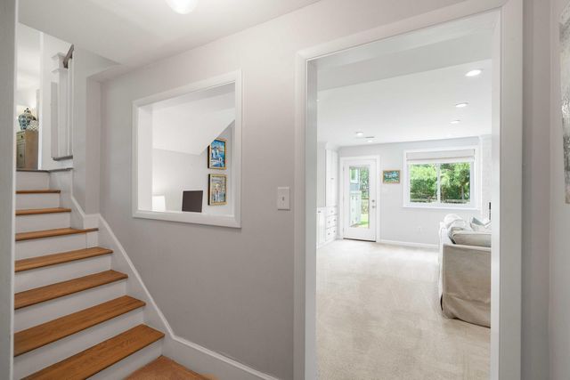 345 Confederate Circle, Charleston, SC 29407