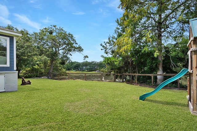 345 Confederate Circle, Charleston, SC 29407