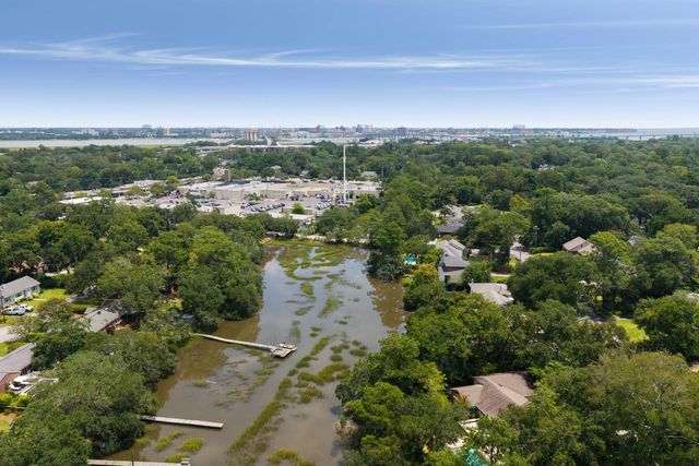 345 Confederate Circle, Charleston, SC 29407