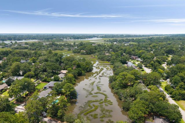 345 Confederate Circle, Charleston, SC 29407