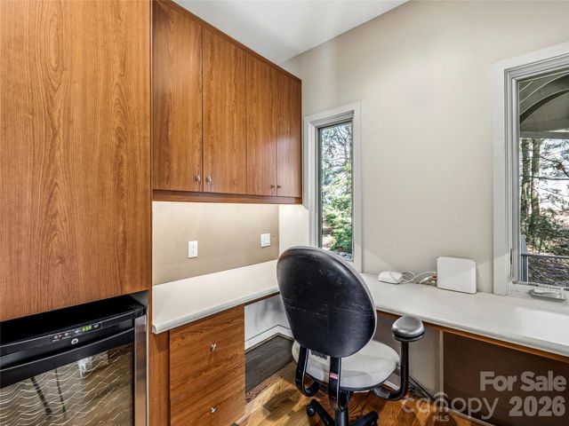 102 Horizon Hill Road, Asheville, NC 28804