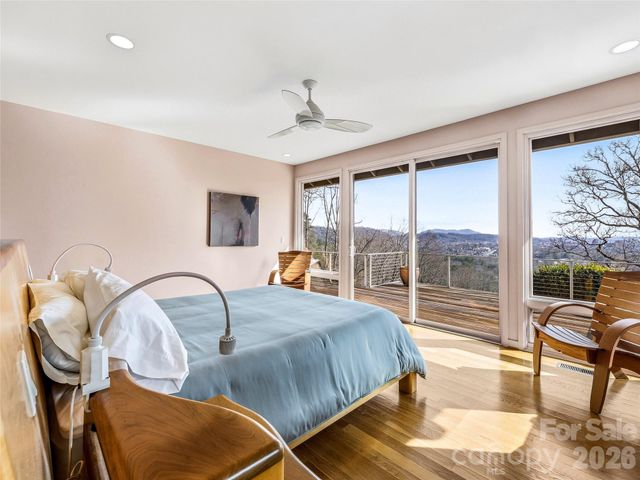 102 Horizon Hill Road, Asheville, NC 28804