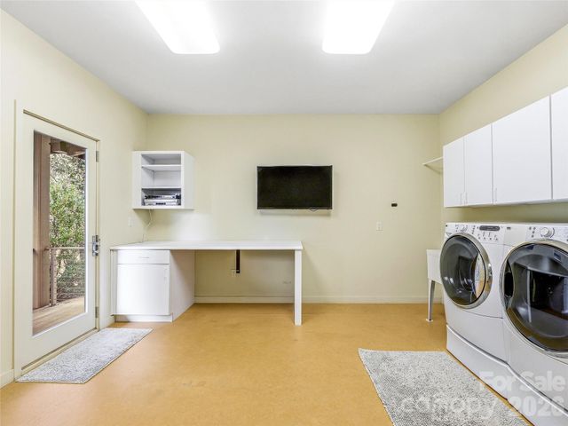 102 Horizon Hill Road, Asheville, NC 28804