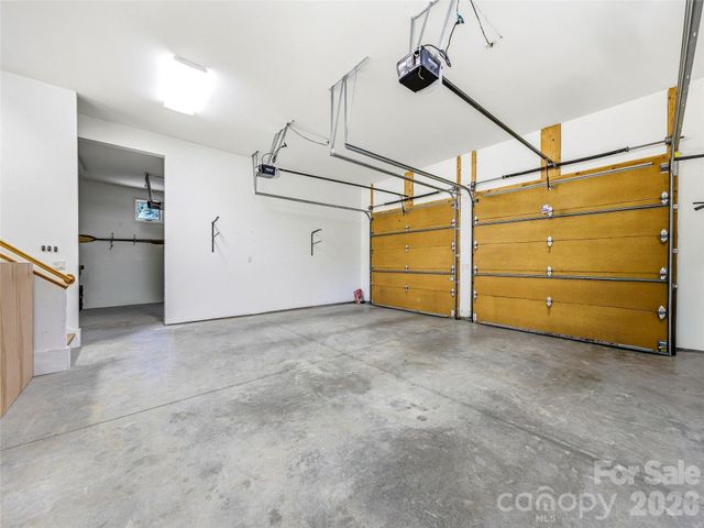 102 Horizon Hill Road, Asheville, NC 28804