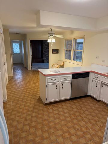 1307 Caton Avenue, Joliet, IL 60435