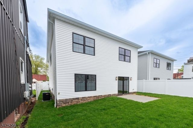 404 Rutgers Ave, Hillside Twp., NJ 07205