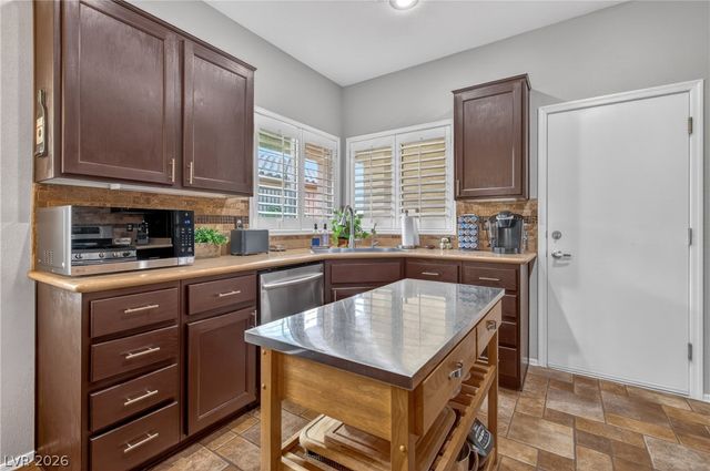 2328 Fossil Canyon Drive, Henderson, NV 89052