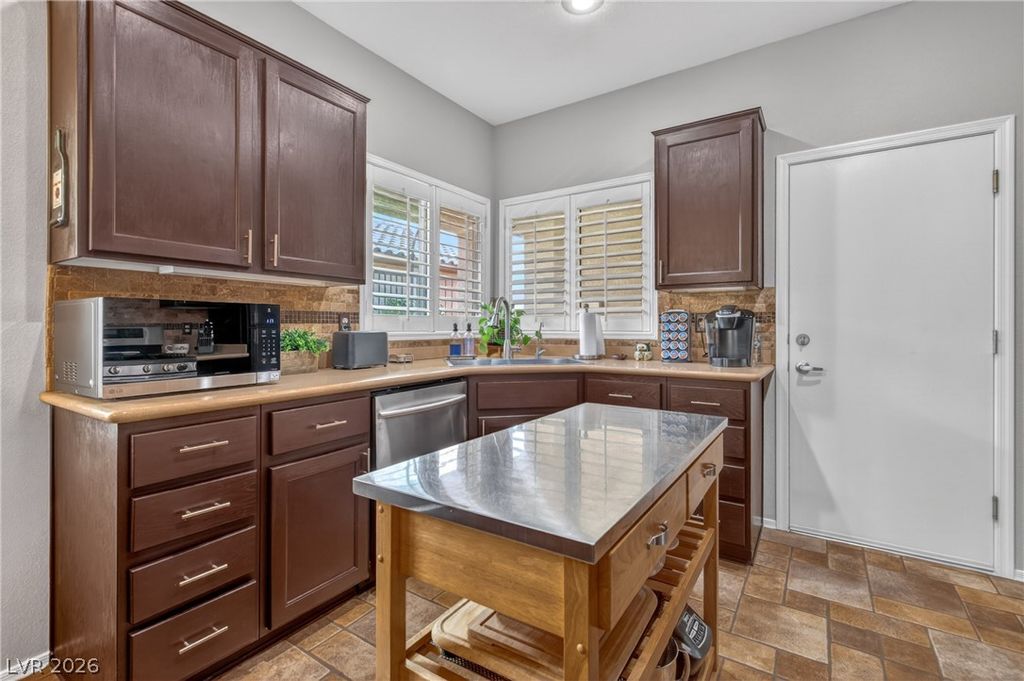 2328 Fossil Canyon Drive, Henderson, NV 89052 — photo 5