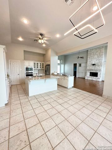 759 Sweetbrush, San Antonio, TX 78258