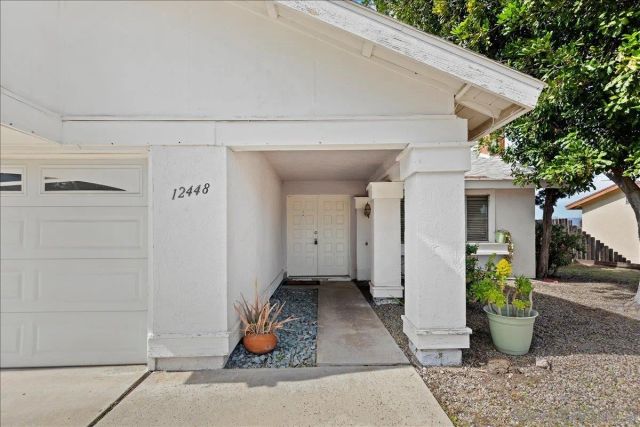 12448 Ridgeton Dr, Lakeside, CA 92040