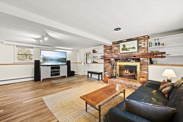 80 North Washington St, Norton, MA 02766