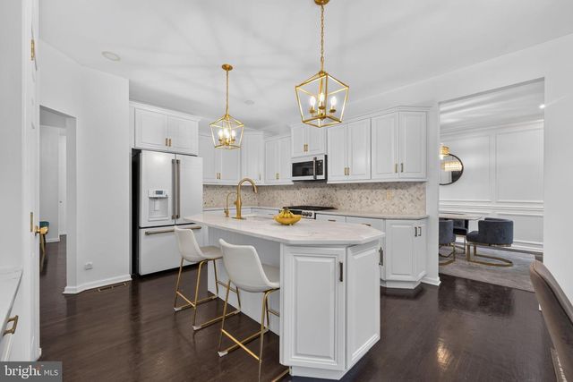 722 COUNTY ROAD 579, Flemington, NJ 08822