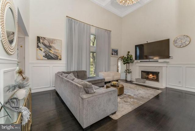 722 COUNTY ROAD 579, Flemington, NJ 08822