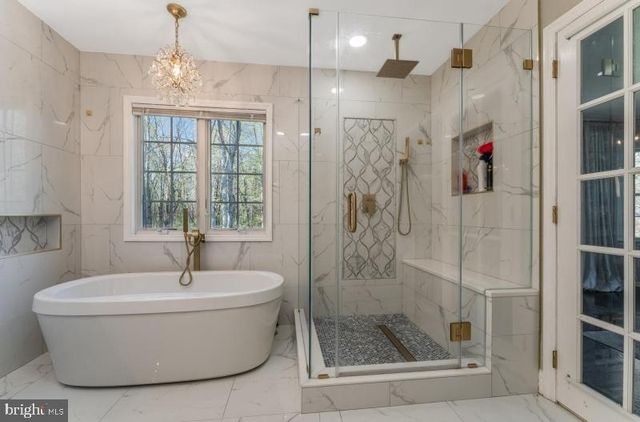 722 COUNTY ROAD 579, Flemington, NJ 08822