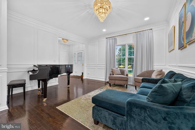 722 COUNTY ROAD 579, Flemington, NJ 08822