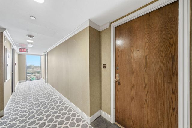 15 Greenway Plaza 25J, Houston, TX 77046