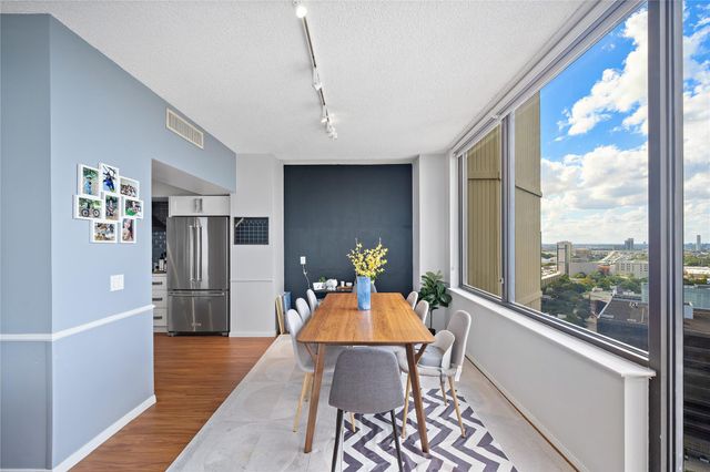 15 Greenway Plaza 25J, Houston, TX 77046