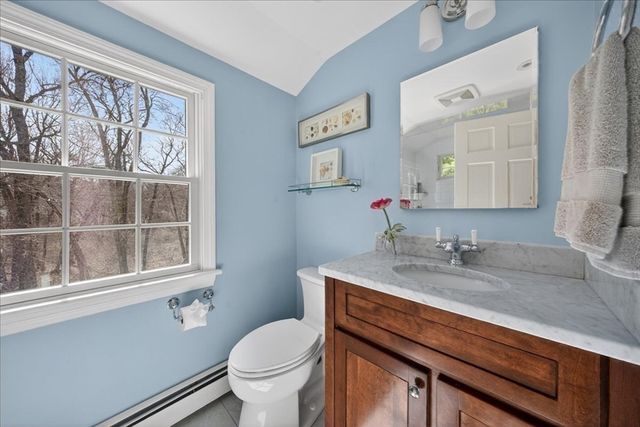 36 Independence Ln, Hingham, MA 02043