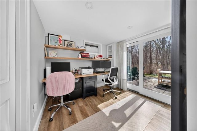 36 Independence Ln, Hingham, MA 02043