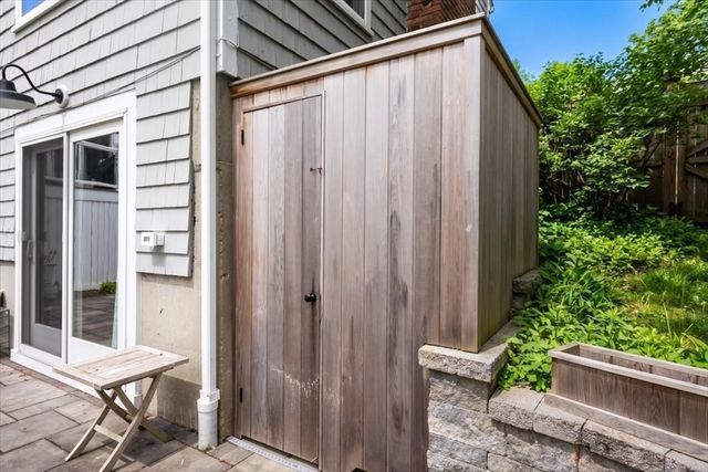36 Independence Ln, Hingham, MA 02043