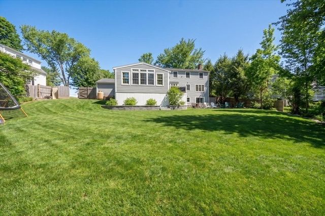 36 Independence Ln, Hingham, MA 02043