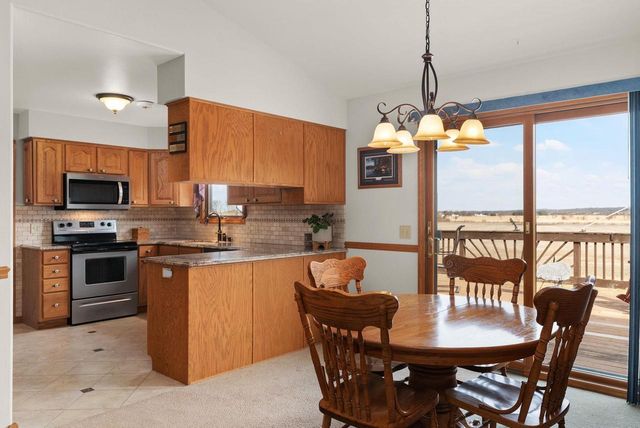 9620 W Topp Road, Evansville, WI 53536