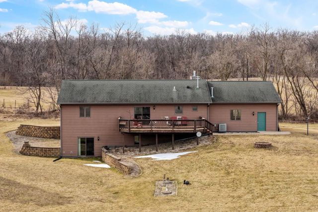 9620 W Topp Road, Evansville, WI 53536