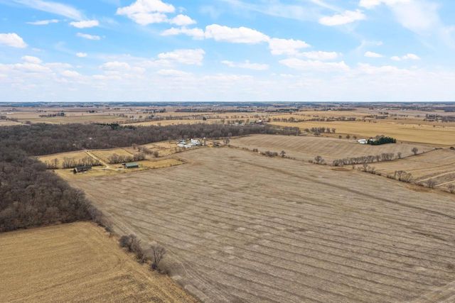 9620 W Topp Road, Evansville, WI 53536