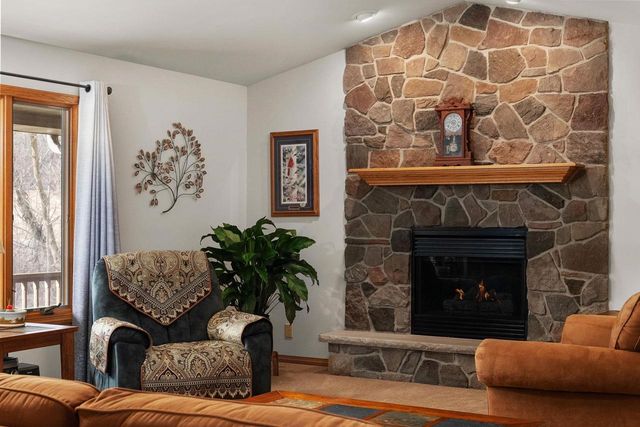 9620 W Topp Road, Evansville, WI 53536