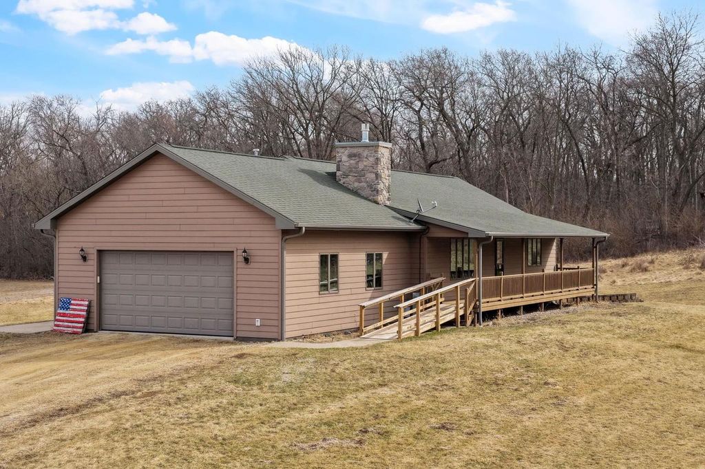 9620 W Topp Road, Evansville, WI 53536