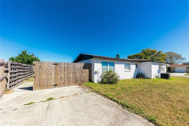 1741 FAIRFIELD STREET, Holiday, FL 34691