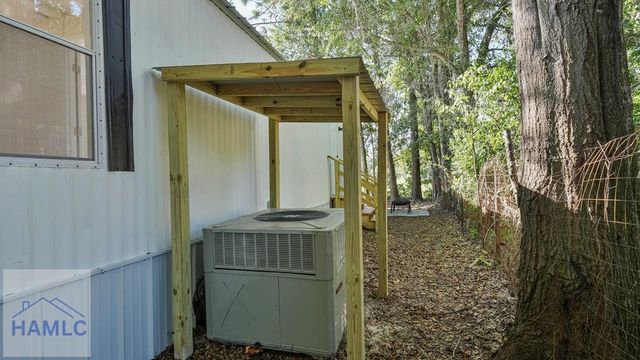 50 Sangster Road, Jesup, GA 31545