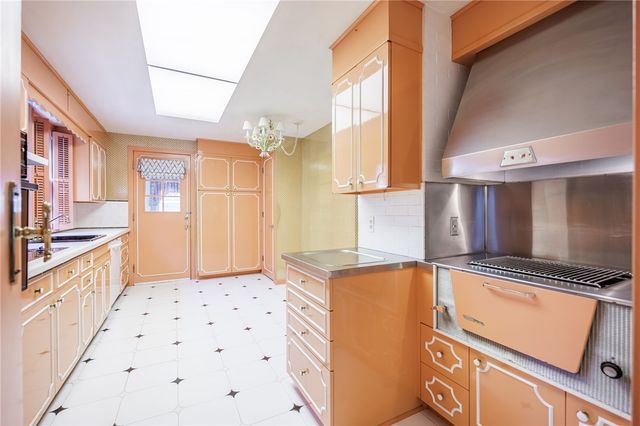 389 Yarmouth Road, Rochester, NY 14610