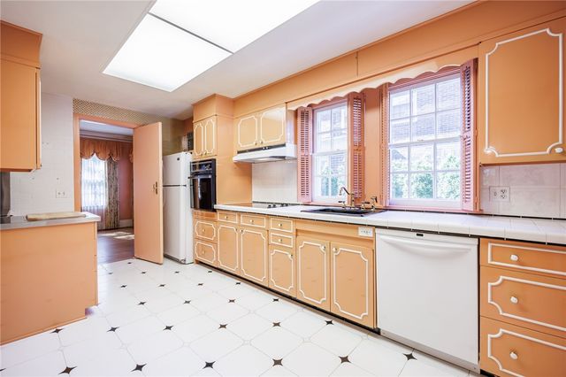 389 Yarmouth Road, Rochester, NY 14610