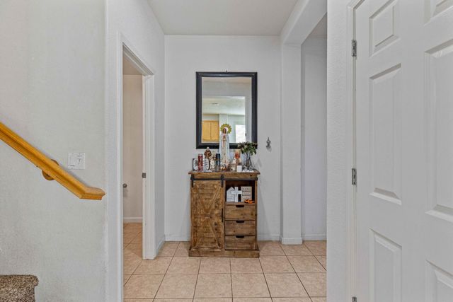 9015 Tee Box Ct, Patterson, CA 95363