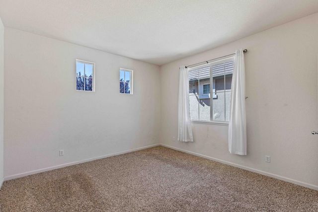 9015 Tee Box Ct, Patterson, CA 95363