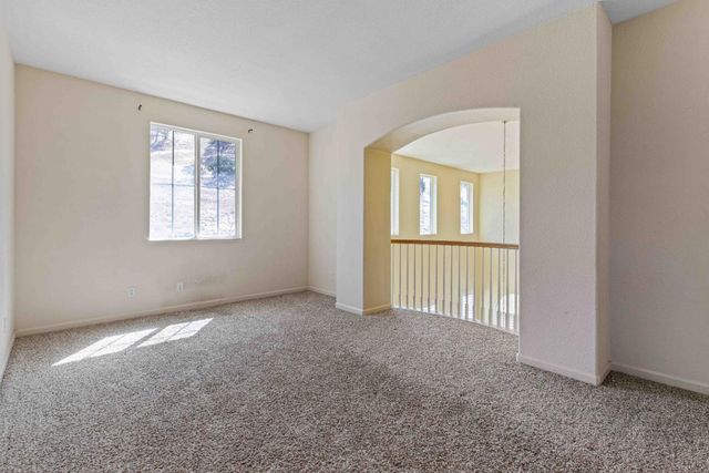 9015 Tee Box Ct, Patterson, CA 95363