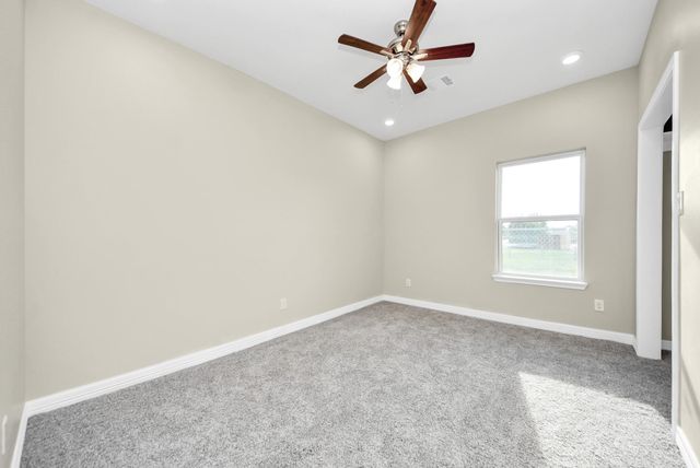 8215 La Porte Road, Houston, TX 77012