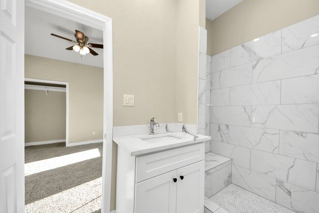 8215 La Porte Road, Houston, TX 77012