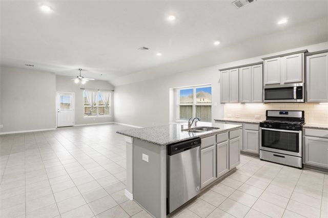 131 San Jacinto Drive, Baytown, TX 77523