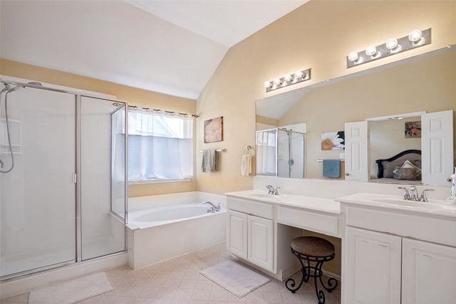 8702 Nairn Street, Rowlett, TX 75089