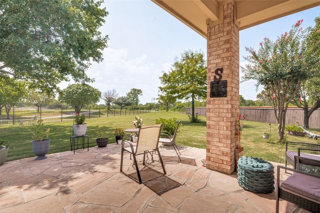 8702 Nairn Street, Rowlett, TX 75089