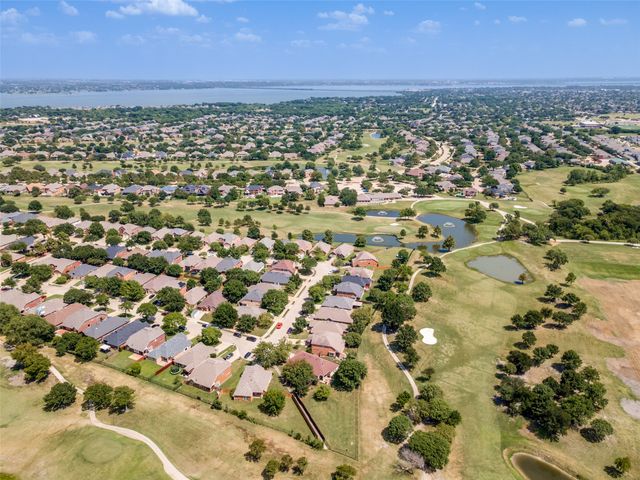 8702 Nairn Street, Rowlett, TX 75089