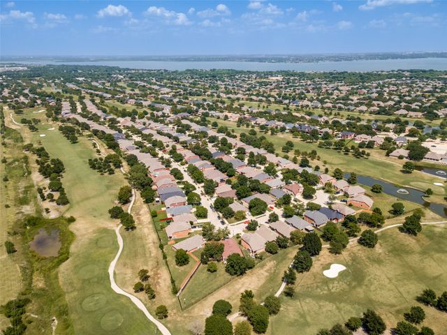 8702 Nairn Street, Rowlett, TX 75089