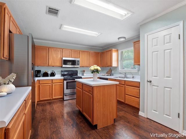 1415 Quicksilver CIR, Round Rock, TX 78665